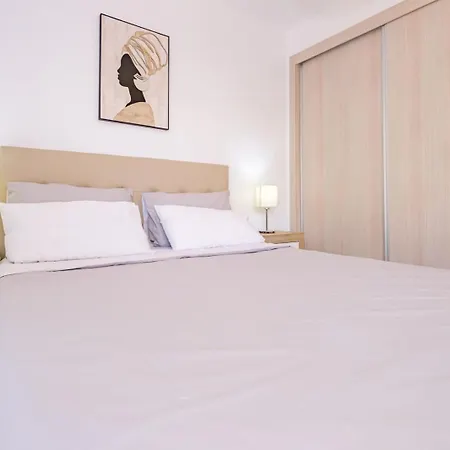 Lapislazuli Id139 * Playa Flamenca